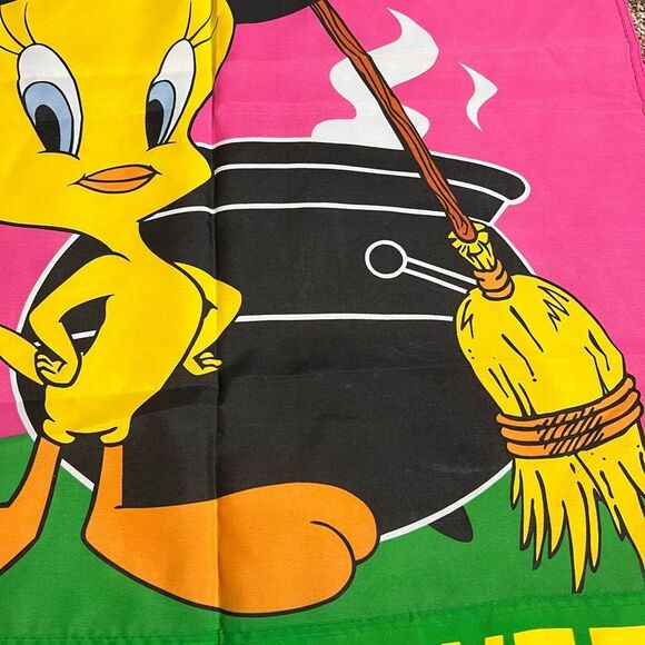 Vintage Tweety Bird Halloween House Flag Twick or Tweet 1997 Looney Tunes - Picture 12 of 12